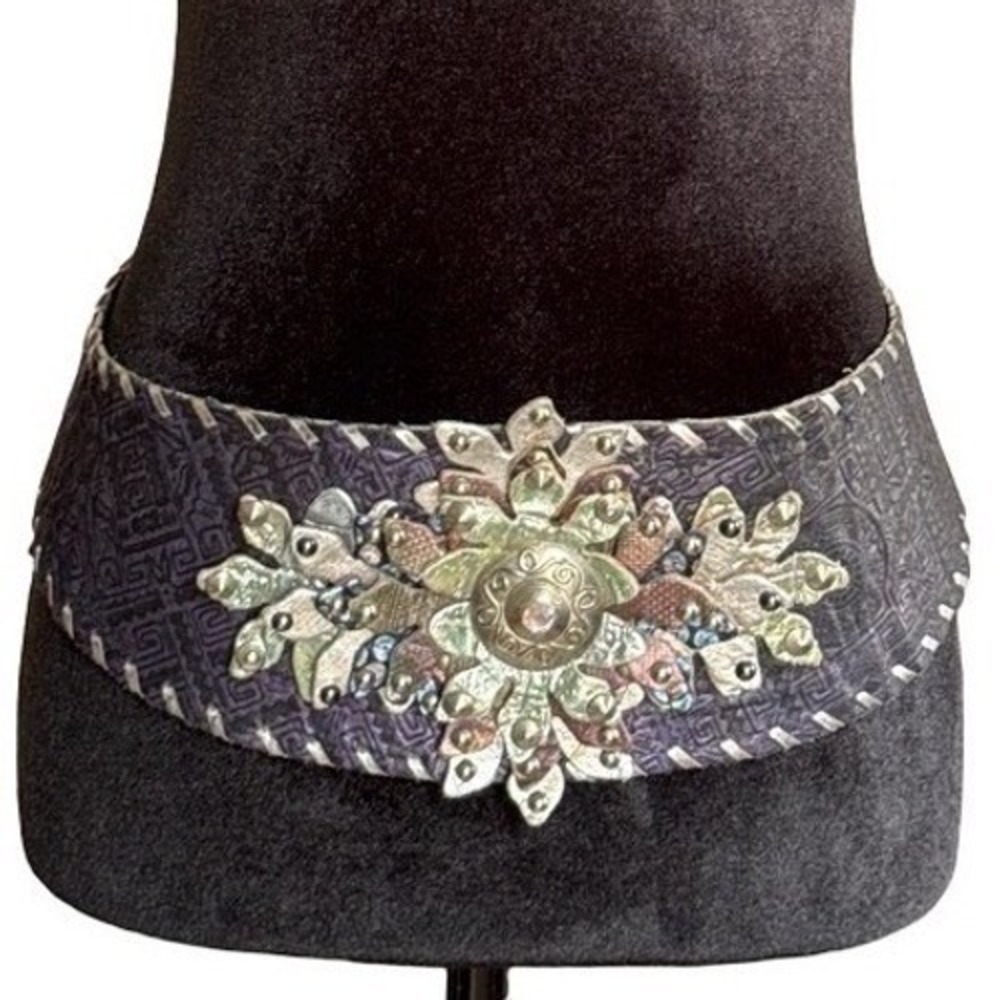 VTG Boho It's A Jungle Handmade Thick Artsy 1 of 1 Leather Belt  Whimsigoth 80s